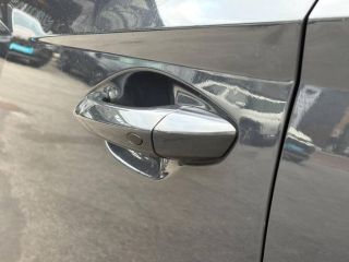 78000 : Hyundai Versailles - SOCOHY - HYUNDAI Tucson - Tucson - Teal Blue Métal - Traction - Hybride : Essence/Electrique