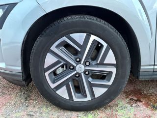 33110 : Hyundai Bordeaux Nord Le Bouscat - Sipa Automobiles - HYUNDAI KONA ELECTRIC Executive - KONA ELECTRIC (07/2018-12/2020) - GRIS CLAIR - Automate à fonct. Continu - Courant électrique