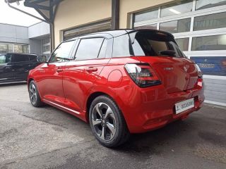 78000 : Hyundai Versailles - SOCOHY - SUZUKI Swift - Swift - Burn Red Pearl Metal/Toit Black - Traction - Essence/Micro-Hybride