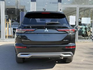 57100 : Hyundai Thionville - Théobald Automobiles - MITSUBISHI Outlander - Outlander - Diamond Black Spéciale - Transmission intégrale - Hybride rechargeable : Essence/Electrique