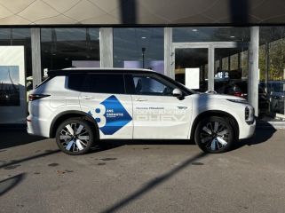 57100 : Hyundai Thionville - Théobald Automobiles - MITSUBISHI Outlander - Outlander - Diamond White Spéciale/Toit Noir - Transmission intégrale - Hybride rechargeable : Essence/Electrique