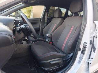 19100 : Hyundai Brive-la-Gaillarde - Garage Pouget - HYUNDAI i20 - i20 - Polar White Métal/Toit/rétros Black - Traction - Essence/Micro-Hybride