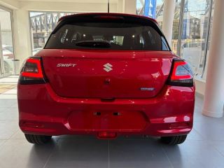 78000 : Hyundai Versailles - SOCOHY - SUZUKI Swift - Swift - Burning Red Pearl Metal - Traction - Essence/Micro-Hybride