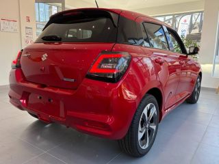 78000 : Hyundai Versailles - SOCOHY - SUZUKI Swift - Swift - Burning Red Pearl Metal - Traction - Essence/Micro-Hybride