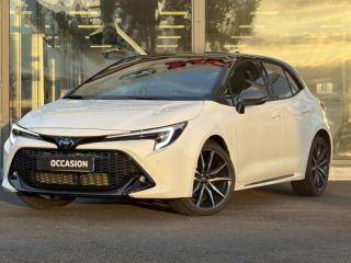 57200 : Hyundai Sarreguemines - Theobald Automobiles - TOYOTA Corolla - Corolla - Blanc Nacré Bi-ton - Traction - Hybride : Essence/Electrique