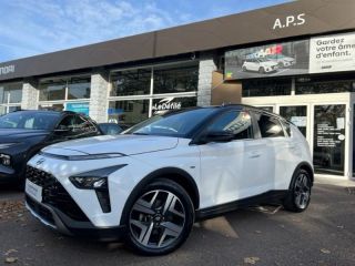 89100 : Hyundai Sens - APS - HYUNDAI Bayon - Bayon - Polar White/Toit/rétros Black - Traction - Essence/Micro-Hybride