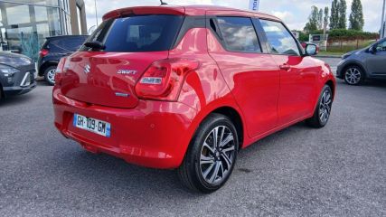 60880 : Hyundai Compiègne - Groupe PROTEA - SUZUKI SWIFT Privilège - SWIFT III - ROUGE - Automate à fonct. Continu - Essence sans plomb