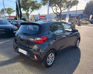 84120 : Hyundai PERTUIS - SA PEDINIELLI - HYUNDAI i10 Initia - i10 III - Gris - Boîte manuelle - Essence sans plomb