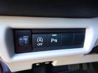 52000 : Hyundai Chaumont - Garage Michel Bazin - SUZUKI Swift - Swift - Burning Red Pearl Metal - Traction - Essence/Micro-Hybride