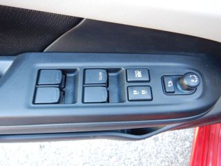 52000 : Hyundai Chaumont - Garage Michel Bazin - SUZUKI Swift - Swift - Burning Red Pearl Metal - Traction - Essence/Micro-Hybride