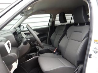 52000 : Hyundai Chaumont - Garage Michel Bazin - SUZUKI Swift - Swift - Cool Yellow Metallic/Toit Min Gray - Traction - Essence/Micro-Hybride