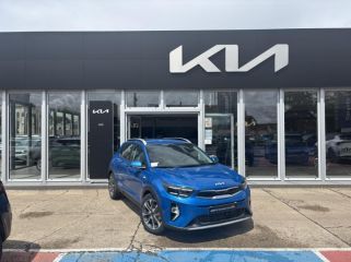 89100 : Hyundai Sens - APS - KIA Stonic - Stonic - Bleu Azur métallisé - Traction - Essence