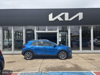 89100 : Hyundai Sens - APS - KIA Stonic - Stonic - Bleu Azur métallisé - Traction - Essence