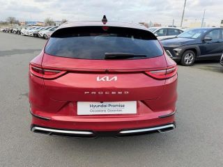 49300 : Hyundai Cholet - Océane Auto - KIA PROCEED GT Line Premium - PROCEED III - Rouge - Automate sequentiel - Essence sans plomb