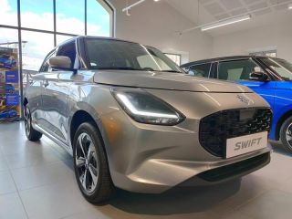 78000 : Hyundai Versailles - SOCOHY - SUZUKI Swift - Swift - Premium Silver Metal - Transmission intégrale - Essence/Micro-Hybride