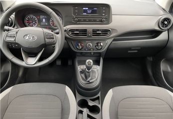 13200 : HYUNDAI Arles - Lexa Automobile - HYUNDAI i10 Intuitive - i10 III - Bleu - Boîte manuelle - Essence sans plomb