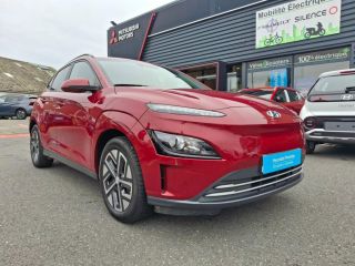 29200 : Hyundai Brest - Iroise Automobiles - HYUNDAI Kona - Kona - Sunset Red Métal - Traction - Electrique