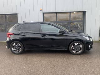57685 : Hyundai Metz - Theobald Automobiles - HYUNDAI i20 - i20 - Phantom Black Métal - Traction - Essence/Micro-Hybride