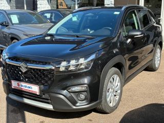 89100 : Hyundai Sens - APS - SUZUKI S-Cross - S-Cross - Cosmic Black Pearl métallisée - Traction - Hybride : Essence/Electrique