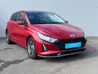 56600 : Hyundai Lorient - Auto Océane - HYUNDAI i20 - i20 - Dragon Red Métal - Traction - Essence