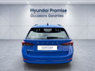 49300 : Hyundai Cholet - Océane Auto - SKODA OCTAVIA COMBI Business - OCTAVIA IV - Bleu - Automate sequentiel - Diesel