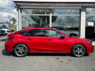 57200 : Hyundai Sarreguemines - Theobald Automobiles - HONDA Civic - Civic - Rouge Cristallin Premium Métallisé - Traction - Hybride : Essence/Electrique