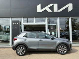 89100 : Hyundai Sens - APS - KIA Stonic - Stonic - Gris Météore métallisé - Traction - Essence