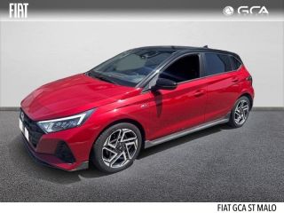 35400 : Hyundai Saint-Malo - GCA - HYUNDAI i20 - i20 - Dragon Red Métal/Toit+rétros Black - Traction - Essence
