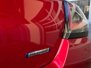 78000 : Hyundai Versailles - SOCOHY - SUZUKI Swift - Swift - Burning Red Pearl Metal - Traction - Essence/Micro-Hybride