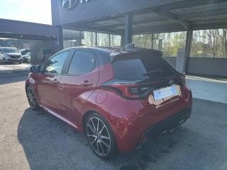 64100 : Hyundai Bayonne - Oceanic Auto - TOYOTA Yaris - Yaris - Bi-ton Rouge Intense / Toit noir - Traction - Hybride : Essence/Electrique