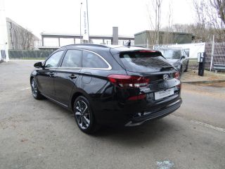 91100 : Hyundai Corbeil-Essonnes - CAP Fournier - HYUNDAI i30 SW Creative - i30 III - Noir - Boîte séquentielle - Essence sans plomb