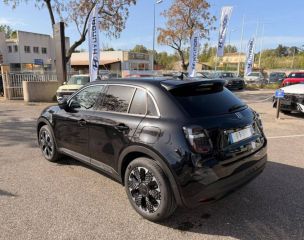 04100 : Hyundai Manosque - Pedinielli - FIAT 600 La Prima - 600 - Noir - Boîte automatique - Essence sans plomb