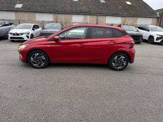 29200 : Hyundai Brest - Iroise Automobiles - HYUNDAI i20 - i20 - Dragon Red Métal - Traction - Essence/Micro-Hybride