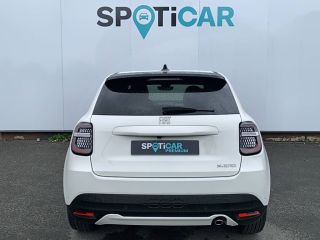 33140 : Hyundai Bordeaux Sud Villenave d'Ornon - Sipa Automobiles - FIAT 600 La Prima - 600 - Blanc - Boîte automatique - Essence sans plomb