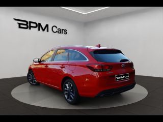 92250 : Hyundai La Garenne-Colombes - BPM Cars - HYUNDAI i30 SW - i30 SW - Rouge - Traction - Essence/Micro-Hybride