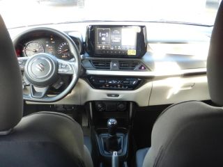 52000 : Hyundai Chaumont - Garage Michel Bazin - SUZUKI Swift - Swift - Orange - Traction - Essence/Micro-Hybride