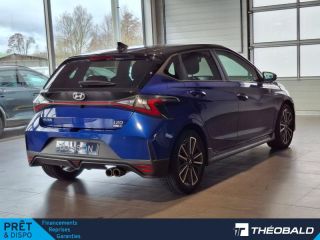57685 : Hyundai Metz - Theobald Automobiles - HYUNDAI i20 - i20 - Intense Blue Métal/Toit/rétro Black - Traction - Essence/Micro-Hybride