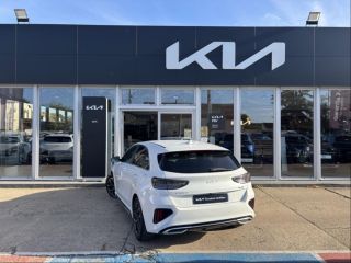 89100 : Hyundai Sens - APS - KIA Ceed - Ceed - Blanc Sensation nacré - Traction - Essence