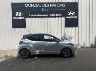41000 : Hyundai Blois - Mondial Auto - HYUNDAI i10 - i10 - Sleek Silver Métal/Toit/rétros Black - Traction - Essence