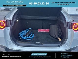 86000 : Hyundai Poitiers - Eco des Nations - MAZDA MX-30 - MX-30 - Blanc - Traction - Electrique