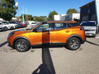04100 : Hyundai Manosque - Pedinielli - PEUGEOT 2008 Active Pack - 2008 II - METALLISE ORANGE FUSION - Boîte manuelle - Essence sans plomb