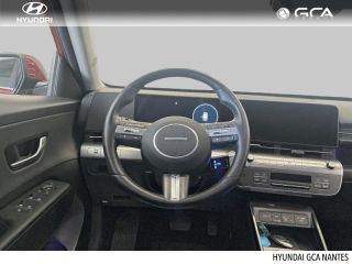 44800 : Hyundai NANTES SAINT HERBLAIN - GCH NANTES - HYUNDAI Kona - Kona - Ultimate Red métallisé - Traction - Hybride : Essence/Electrique