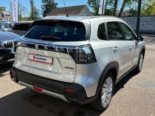 89100 : Hyundai Sens - APS - SUZUKI S-Cross - S-Cross - Silky Silver métallisé - Traction - Hybride : Essence/Electrique