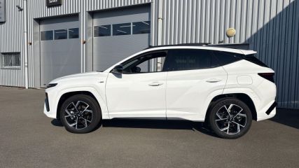 85000 : Hyundai MoceanRent | La Roche-sur-Yon - Océane Auto - HYUNDAI TUCSON N Line Ultime Edition - TUCSON IV - Blanc - Boîte automatique - Essence / Courant électrique