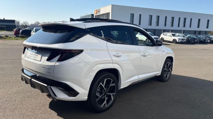 85000 : Hyundai MoceanRent | La Roche-sur-Yon - Océane Auto - HYUNDAI TUCSON N Line Ultime Edition - TUCSON IV - Blanc - Boîte automatique - Essence / Courant électrique
