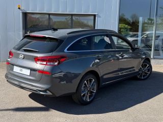 57685 : Hyundai Metz - Theobald Automobiles - HYUNDAI i30 SW - i30 SW - Ecotronic Grey métal - Traction - Essence