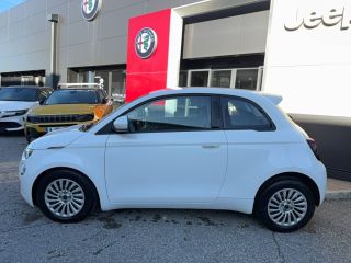 04100 : Hyundai Manosque - Pedinielli - FIAT 500e BERLINE Action - 500 III ELECTRIQUE - Blanc                                              - Automate à fonct. Continu - Courant électrique