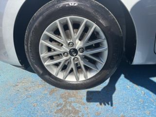 89100 : Hyundai Sens - APS - KIA Rio - Rio - Gris Galène - Traction - Essence