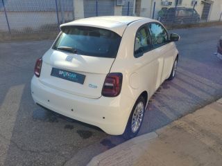 04100 : Hyundai Manosque - Pedinielli - FIAT 500e BERLINE Action Plus - 500 III - Blanc                                              - Automate à fonct. Continu - Courant électrique