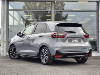 57200 : Hyundai Sarreguemines - Theobald Automobiles - HONDA Jazz - Jazz - Gris Urbain nacré - Traction - Hybride : Essence/Electrique